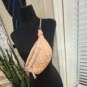 Express Quilted Crossbody Sling Bag in Blush